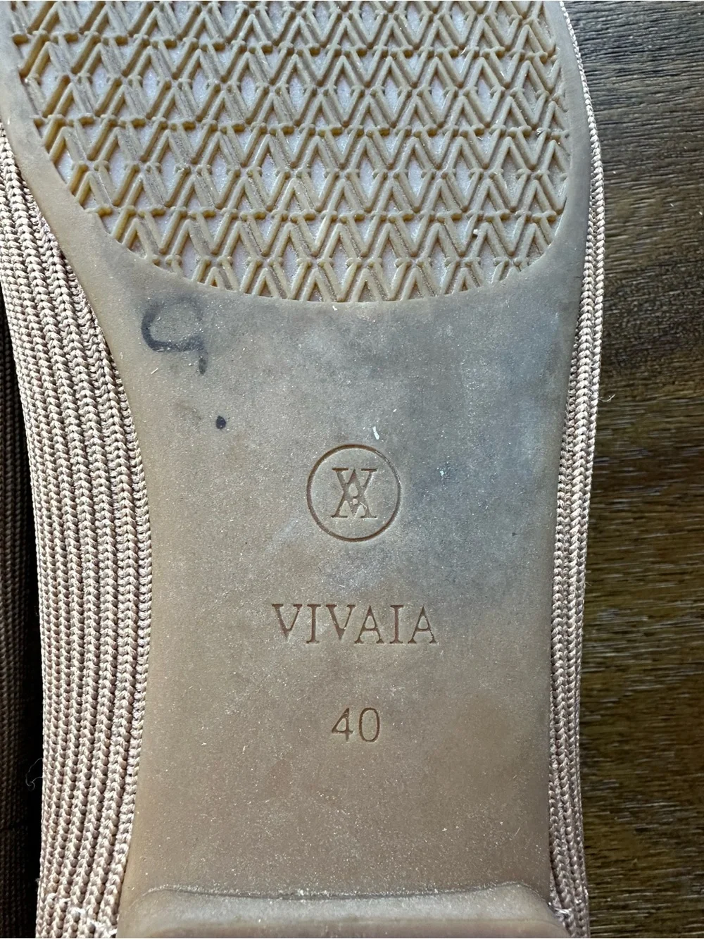 Vivaia Square-Toe V-Cut Margot 2.0 Slip On Ballet Flats in Nutmeg Size 40 (US 9)